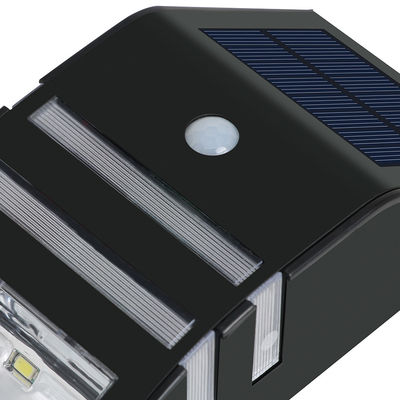 黒い120LM LEDの太陽センサーの壁ライト屋外8-10Hours作業時間